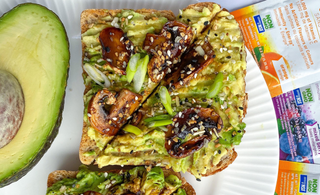 SUPERFOOD AVOCADO IMMUNITY TOAST