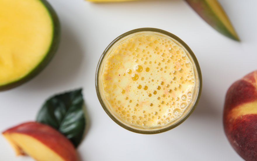 A Taste of Summmer: Peach Mango Smoothie